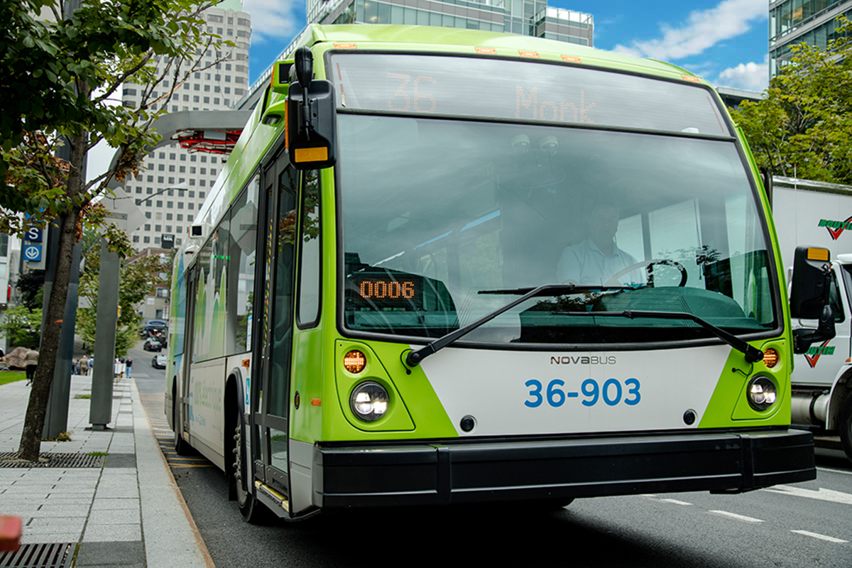 New order of electric buses for Montreal